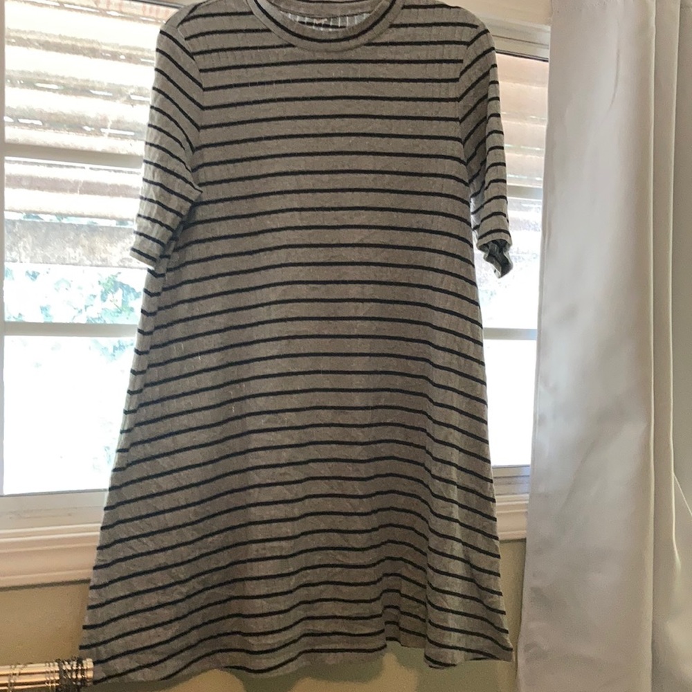 Uniqlo dress